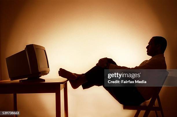 Generic Computer Desktop Photos and Premium High Res Pictures - Getty ...