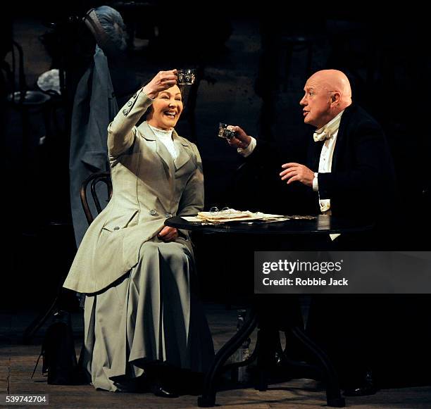 14 Sonya Barber Photos High Res Pictures Getty Images 14-sonya-barber-photos-high-res-pictures-getty-images