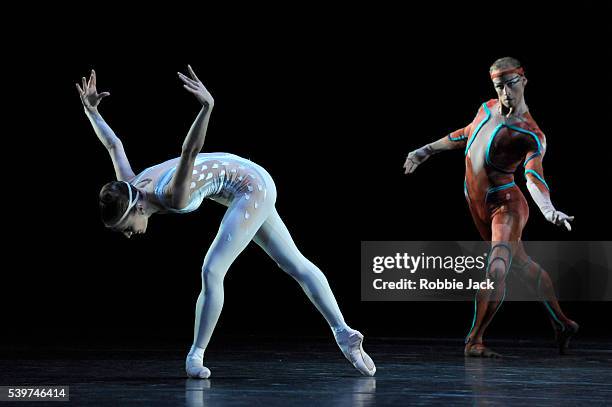 Marianela Nunez as Sphinx and Edward Watson as Anubis in the Royal Ballet's production of Glen Tetley's "Sphinx" at the Royal Opera House Covent...