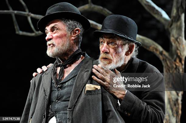 Sean Mathias Vladimir And Estragon Photos and Premium High Res Pictures - Getty Images
