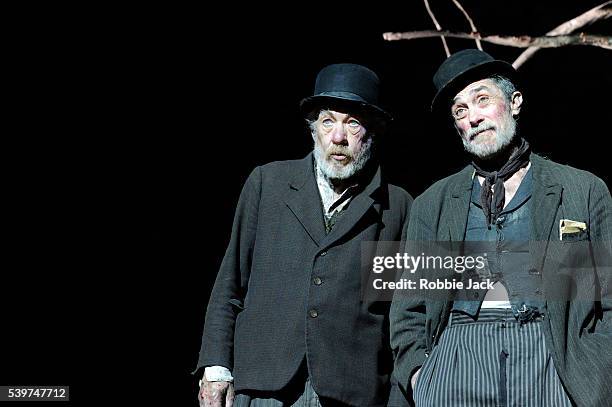 Sean Mathias Vladimir And Estragon Photos and Premium High Res Pictures - Getty Images