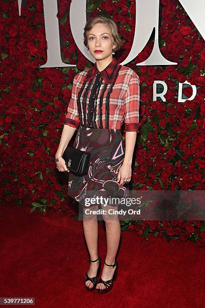 Actress Tavi Gevinson attends the 70th Annual Tony Awards at The Beacon Theatre on June 12, 2016 in New York City.