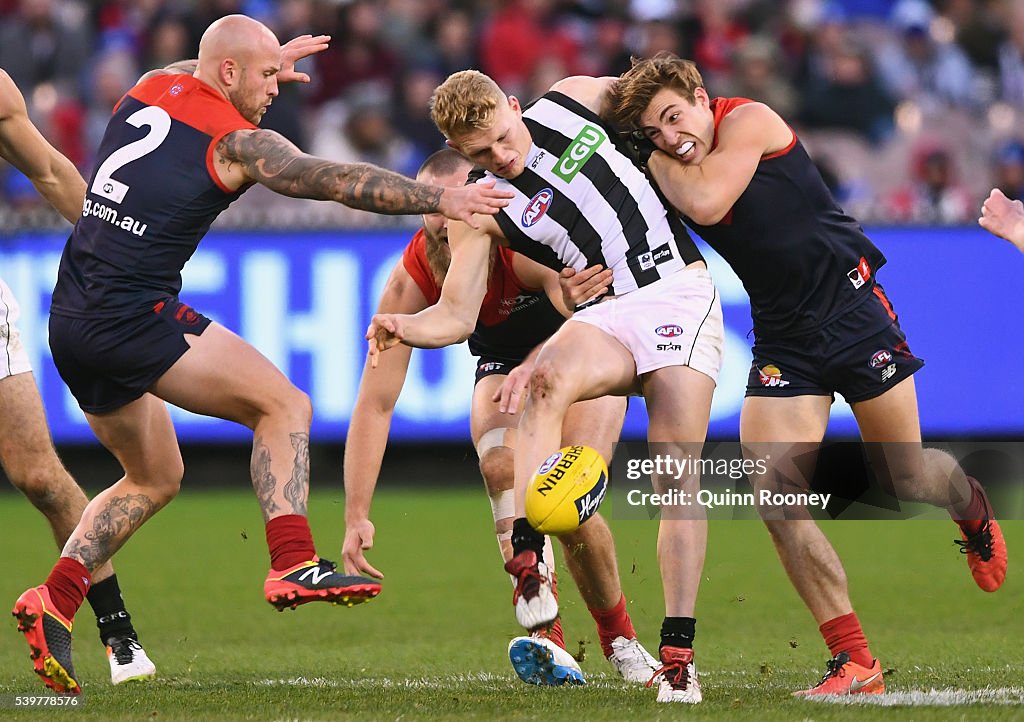 AFL Rd 12 - Melbourne v Collingwood