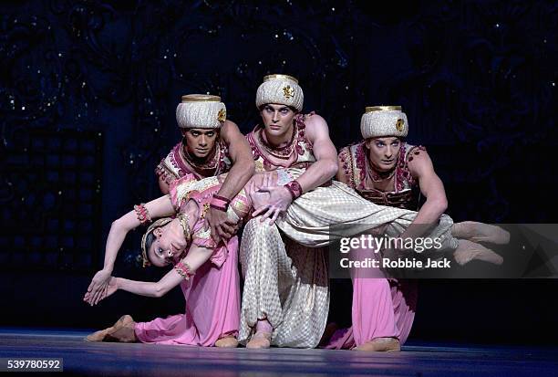 Isabel McMeekan, David Pickering, Johannes Stepanek and Joshua Tuifua in "The Arabian Dance" from The Nutcracker. Composer: Pyotr Ilyich Tchaikovsky.