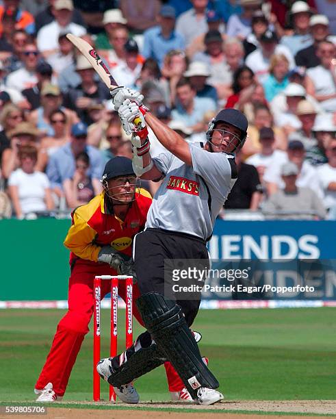 Neil Carter of Warwickshire batting during the Twenty20 Cup Semi-Final between Leicestershire and Warwickshire at Trent Bridge, Nottingham, 19th July...