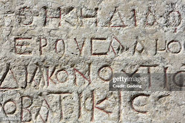 greek inscription - grécia antiga imagens e fotografias de stock