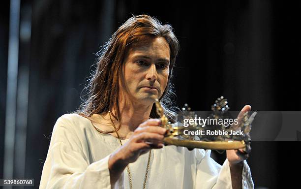 Richard Ii Rsc 4,548 Shakespeare And Company Stock Photos, High-Res Pictures, and ...