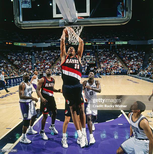 Rasheed 82 Rasheed Wallace 1998 Photos and Premium High Res Pictures - Getty Images