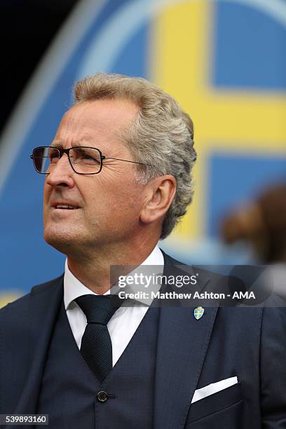 Erik Hamren the head coach / manager of Sweden during the UEFA EURO 2016 Group E match between Republic of Ireland and Sweden at Stade de France on...