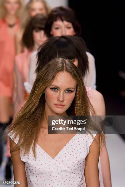 2. Jennifer Collection 73 Smashbox Fashion Week Los Angeles Jennifer Nicholson Spring ...