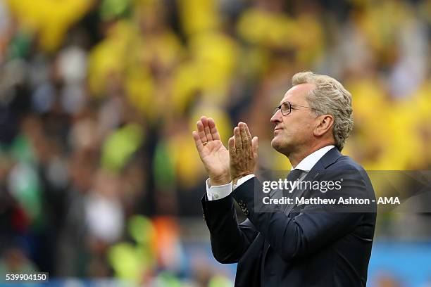 Erik Hamren the head coach / manager of Sweden applauds the fans after the UEFA EURO 2016 Group E match between Republic of Ireland and Sweden at...