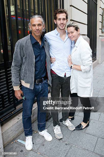 Paul Belmondo, his wife Luana and their son Victor attend the 2016 Public performance of Comedians School "L'Entree des Artistes". Held at Theatre...