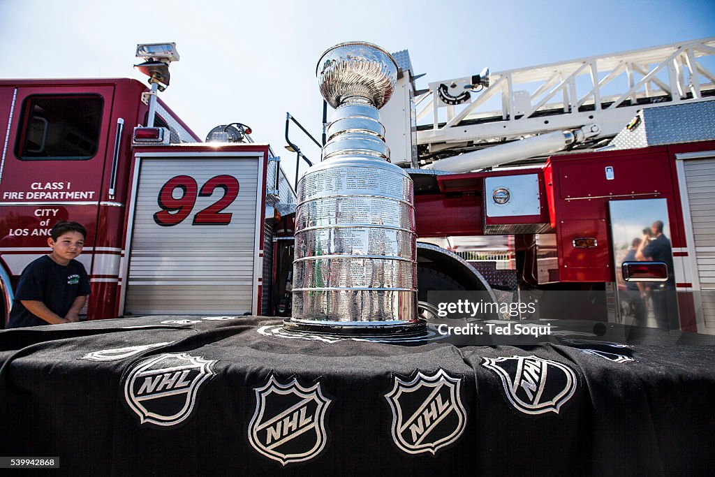 Stanley Cup Visits LAFD Station 59
