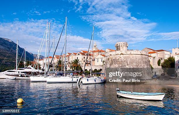 croatia, dalmatia, general view of korcula town - marco polo - fotografias e filmes do acervo