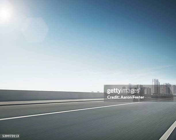 inner city - road stock pictures, royalty-free photos & images