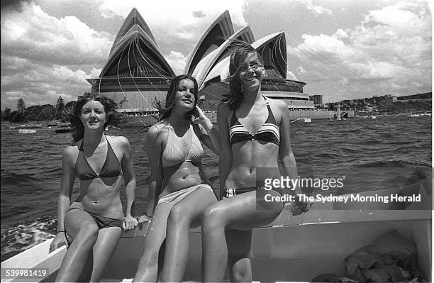 Sydneysiders enjoy a day on the harbour on the opening day of the Sydney Opera House, 20 October 1973. SMH Picture by ALAN PURCELL