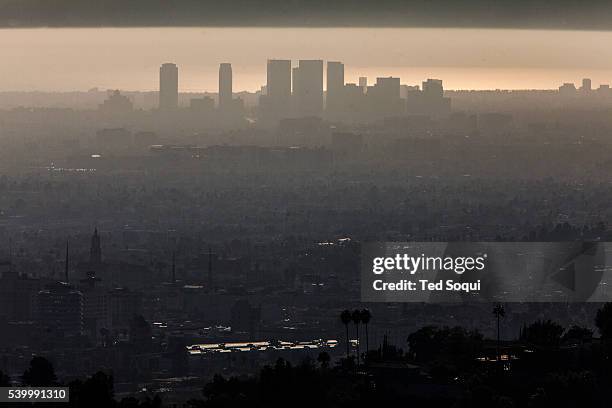 Warm October weather in the Los Angeles basin kept smog levels higher than normal. The LA area reported 94 days of unhealthful air this year, up from...