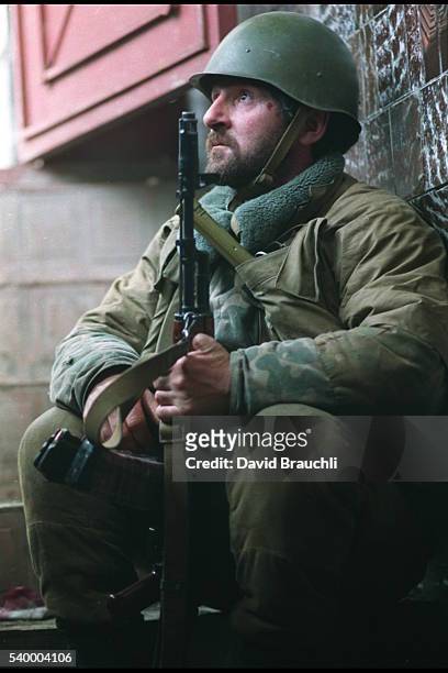 GROZNY, UNDER FIRE FROM THE RUSSIAN ARMY
