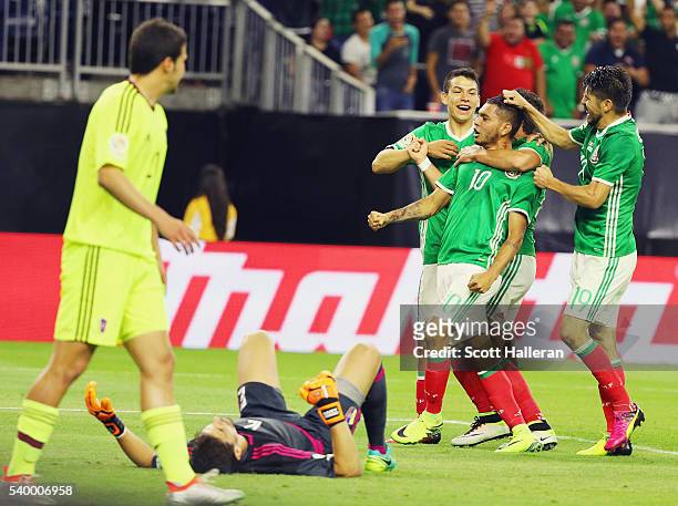 Jesus Manuel Corona of Mexico celebrates a second half goal with his teammates during the 2016 Copa America Centenario Group match between Mexico and...