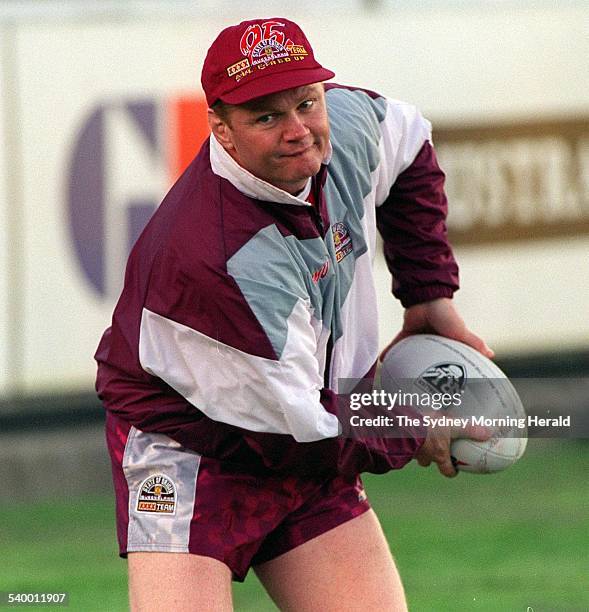 Queensland coach Paul Vautin at team training at Brookvale Oval, 12 May 1995. SMH Picture by STEVE CHRISTO