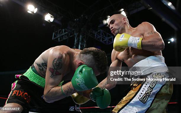 Anthony Mundine vs Danny Green at Aussie Stadium, 17 May 2006. SMH Picture by CRAIG GOLDING