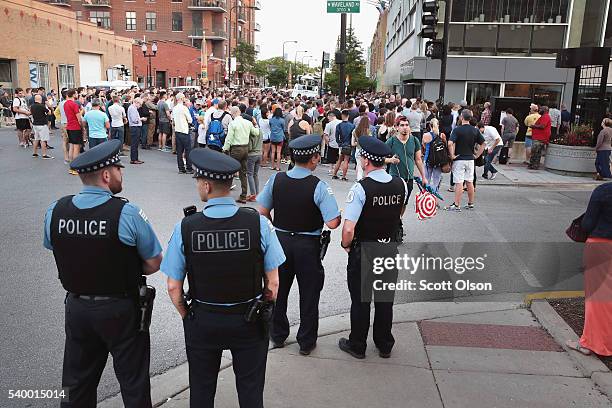 Boystown Chicago Photos And Premium High Res Pictures Getty Images boystown-chicago-photos-and-premium-high-res-pictures-getty-images