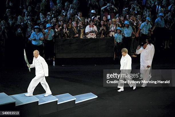 Commonwealth Games 2006. The final leg of the Queen's baton relay during the Opening Ceremony of the 2006 Commonwealth Games at the Melbourne Cricket...