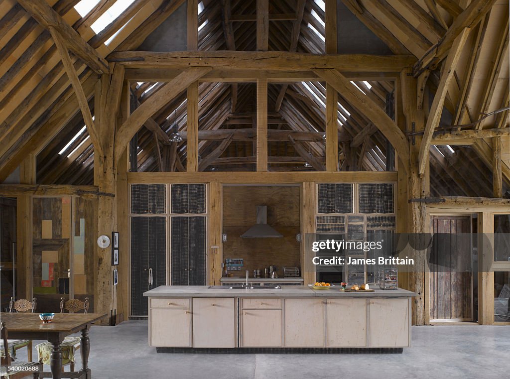 Feeringbury Barn, N/A, United Kingdom, 2011