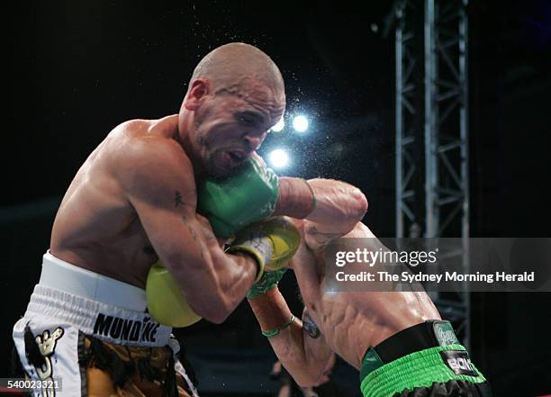 Anthony Mundine vs Danny Green at Aussie Stadium, 17 May 2006. SMH Picture by CRAIG GOLDING