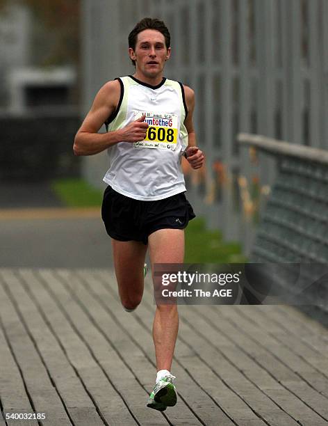 The Age Run To The G today Pictured is the half marathon winner Julian Marsh. 19th of June 2006. THE AGE NEWS Picture by PAT SCALA.