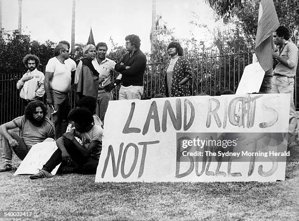 Aboriginal Rights Sign Aboriginal Land Rights Photos and Premium High Res Pictures - Getty Images