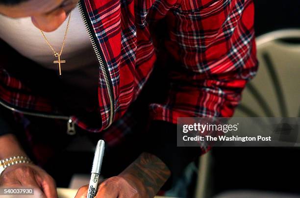 Christian Rapper Lecrae Photos and Premium High Res Pictures - Getty Images