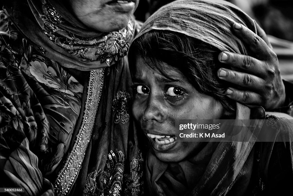 Poly (12 year old girl) cries after seeing her mother's dead...