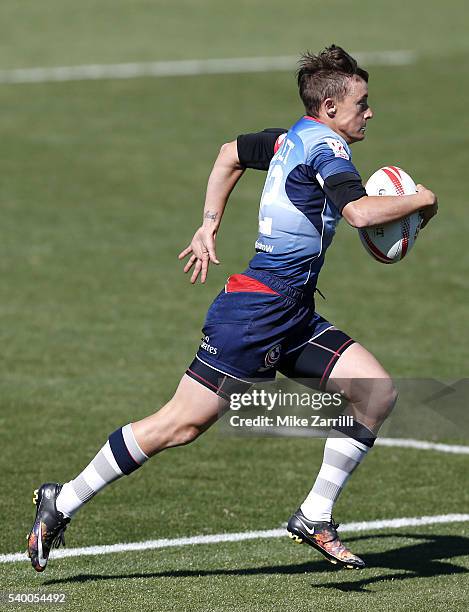 Jessica Javelet of the United States runs with the ball during the match against Fiji at Fifth Third Bank Stadium on April 9, 2016 in Kennesaw,...