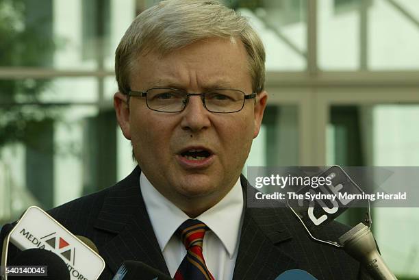 Shadow Minister for Foreign Affairs Kevin Rudd at a doorstop outside Parliament House, in Canberra, 7 April 2005. SMH Picture by PENNY BRADFIELD