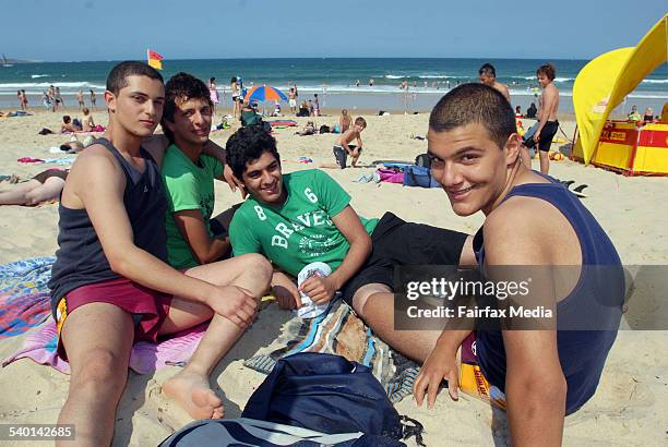 Men Summer Riots Cronulla Riot Photos and Premium High Res Pictures - Getty Images