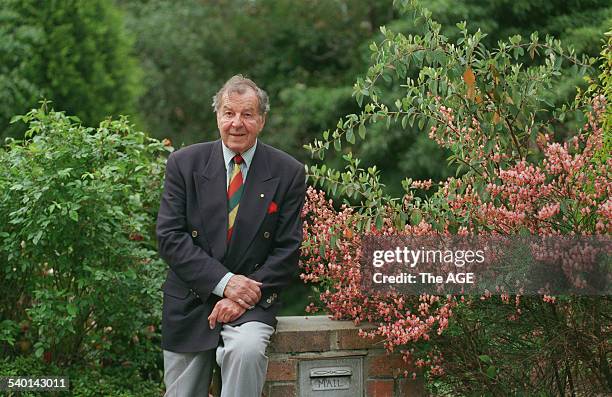 Don Chip Don Chipp Photos and Premium High Res Pictures - Getty Images