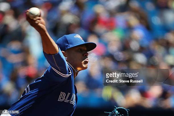 Toronto Blue Jays starting pitcher Marcus Stroman pitches as the Toronto Blue Jays play an afternoon game against the Philadelphia Phillies in...