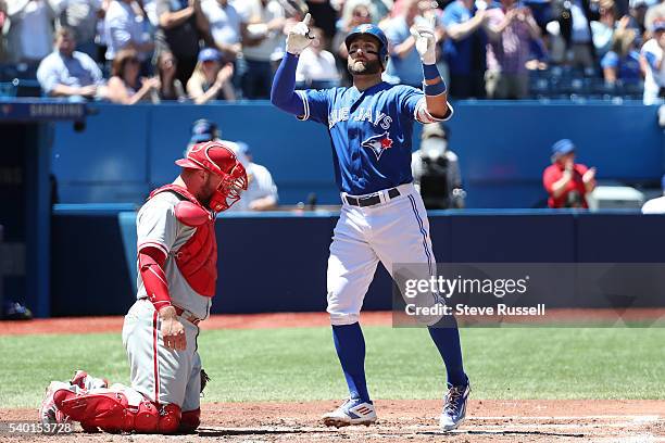 Kevin Pillar hits a home run in the second inning as the Toronto Blue Jays play an afternoon game against the Philadelphia Phillies in Toronto. June...