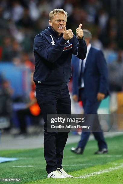 Heimir Hallgrimsson head coach of Iceland thumbs up during the UEFA EURO 2016 Group F match between Portugal and Iceland at Stade Geoffroy-Guichard...