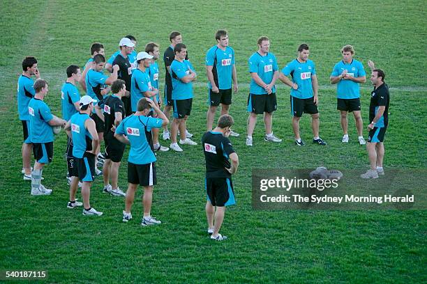 Shark Park where the Cronulla Sharks were having a training session. Coach Ricky Stuart talks to the team, 28 March 2007. SMH SPORT Picture by CRAIG...