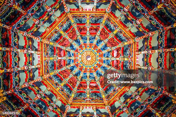 taiwanese temple roof - hsinchu stock pictures, royalty-free photos & images