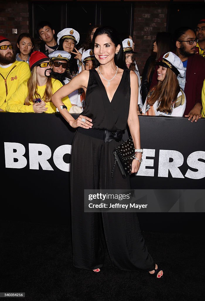 Premiere Of Columbia Pictures And Village Roadshow Pictures "The Brothers Grimsby" - Arrivals