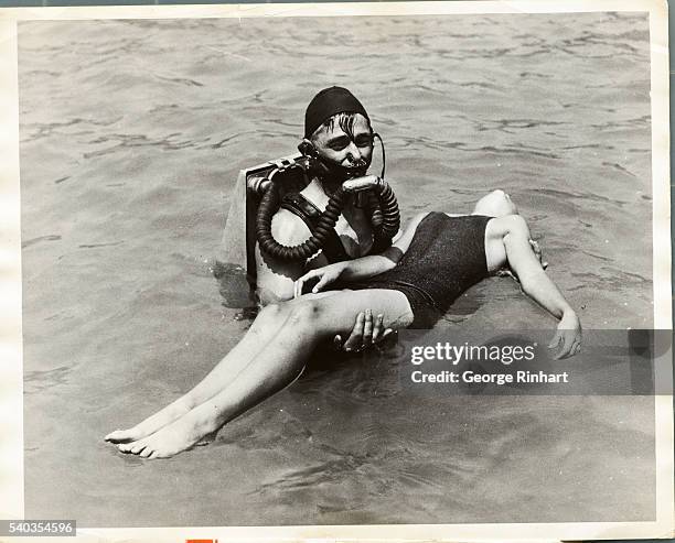 In a public demonstration, members of the Los Angeles Fire Department tested out a new type of breathing apparatus, designed to protect their lungs...