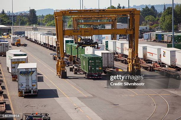 Cubic Intermodal Intermodal Transport Photos and Premium High Res Pictures - Getty Images