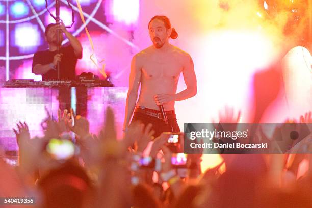 Steve Aoki performs during the Doritos #MixArcade at L.A. LIVE on June 14, 2016 in Los Angeles, California.