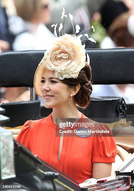 Crown Princess Mary of Denmark arrives for day 2 of Royal Ascot at Ascot Racecourse on June 15, 2016 in Ascot, England.