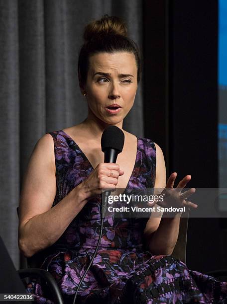 Actress Linda Cardellini attends SAG-AFTRA Foundation Conversations for "Bloodline" at SAG-AFTRA Foundation on June 14, 2016 in Los Angeles,...