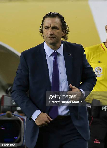 Juan Antonio Pizzi coach of Chile during a group D match between Chile and Panama at Lincoln Financial Field as part of Copa America Centenario US...