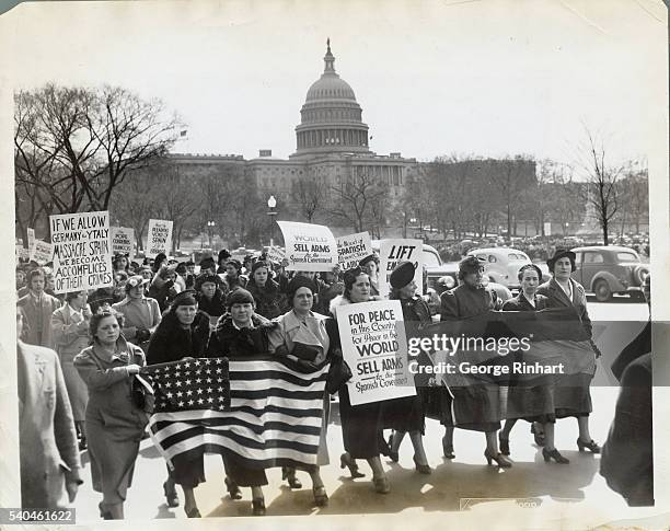 Over three thousand Spanish American women, representing 20,000 members of the united Committees of Spanish Women in America arrived by special train...